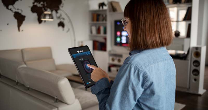 DecoradTech Smart Home Ideas by DecoratorAdvice